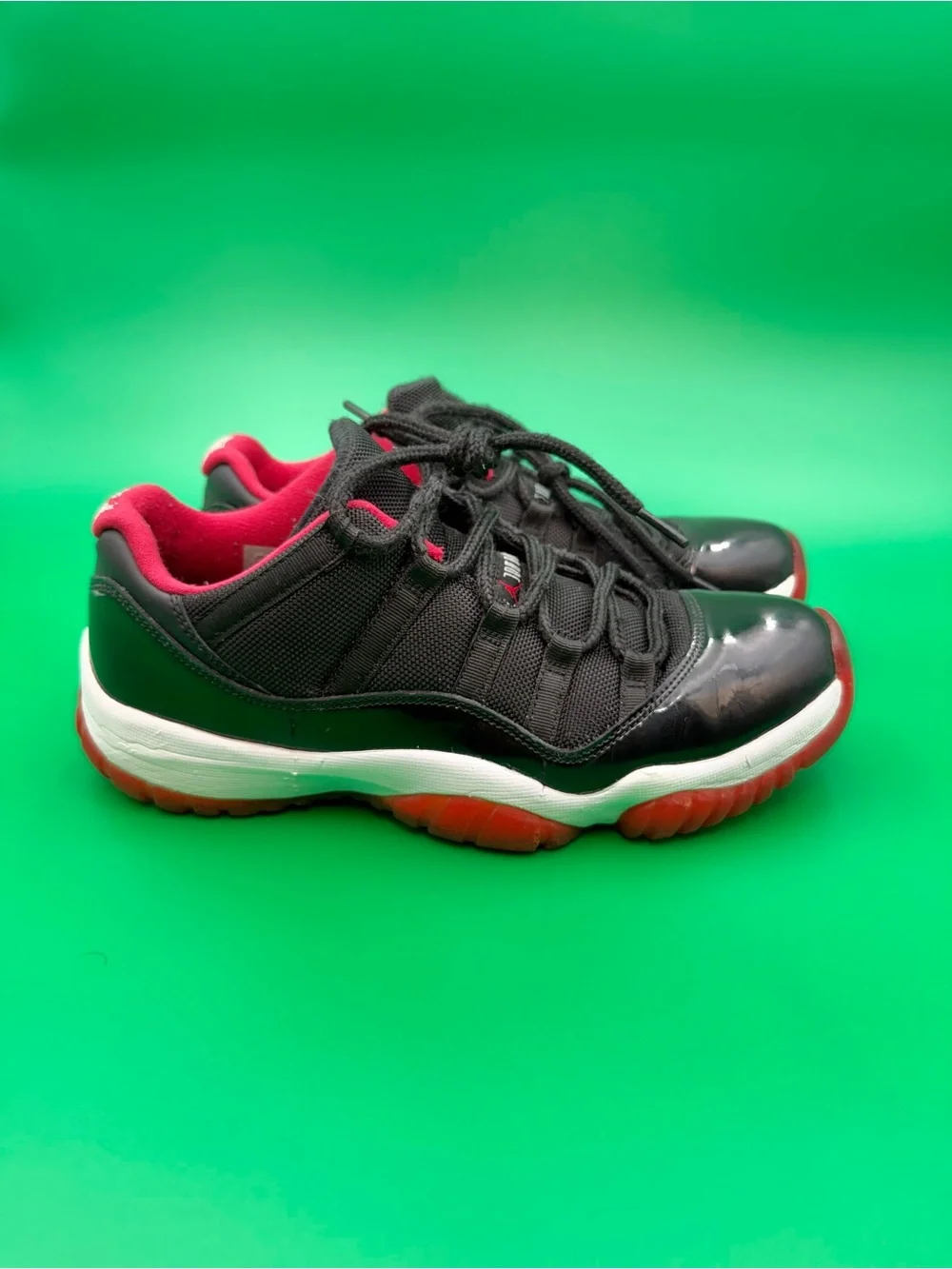 Jordan Air Jordan 11 Retro Low “Bred” Men’s Sneakers size 8.5